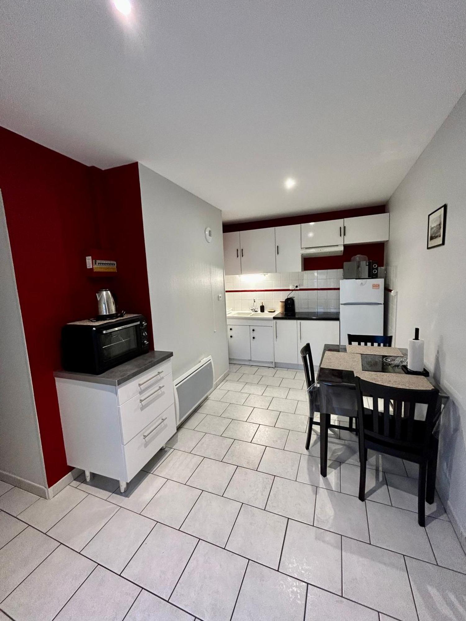 Charmant Studio De 50 M2 Шомон Экстерьер фото